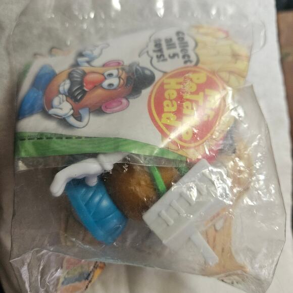 1999 Burger King Mr Potato Head Fry Fighter New in Package - Picture 2 of 2
